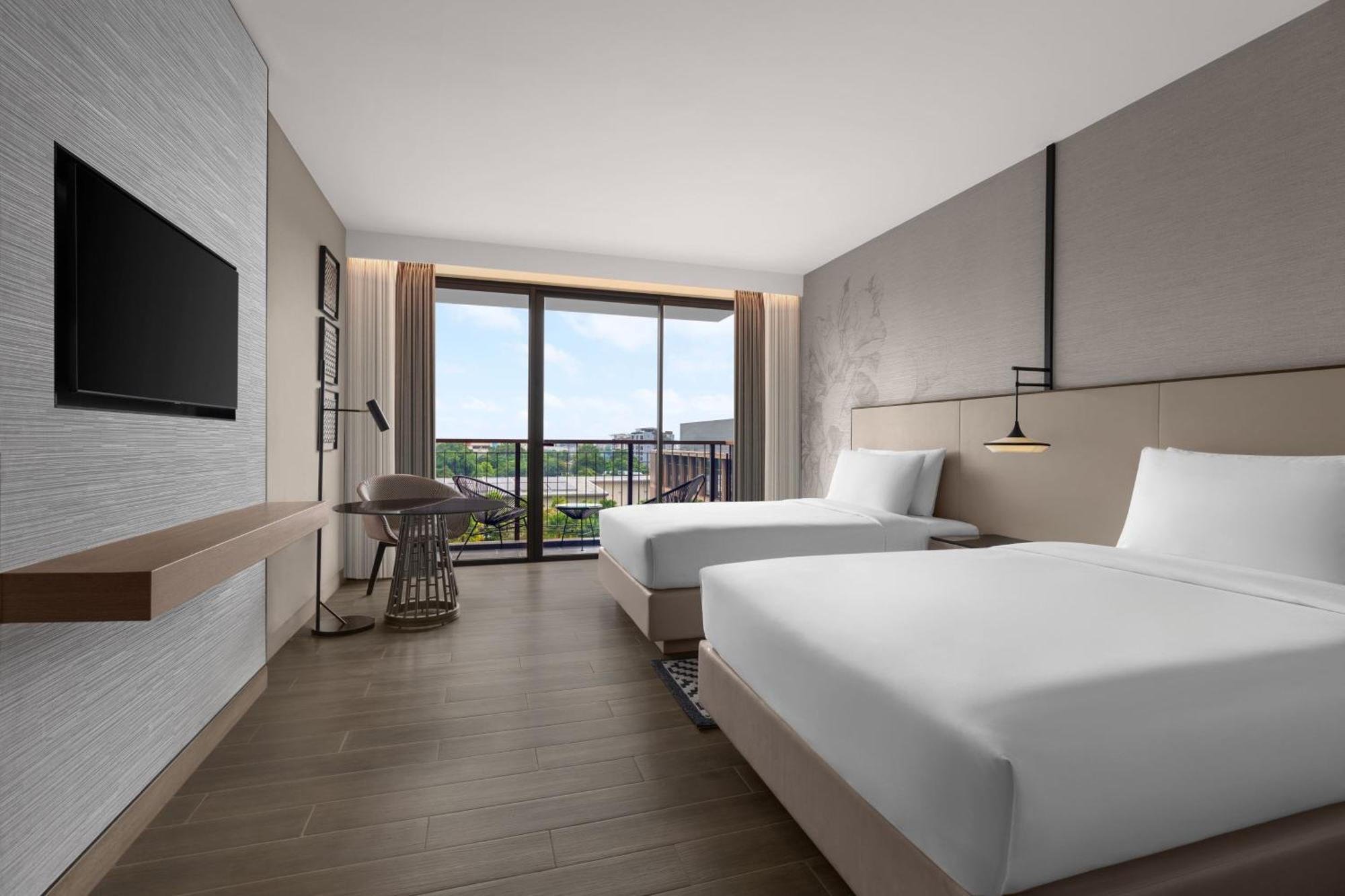 Courtyard By Marriott Bangkok Suvarnabhumi Airport Экстерьер фото